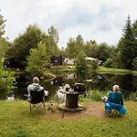Camping Cosy Avec Cuisine Equipee - Api-1-52-760