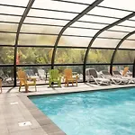 Camping Cosy Avec Cuisine Equipee - Api-1-52-760 *