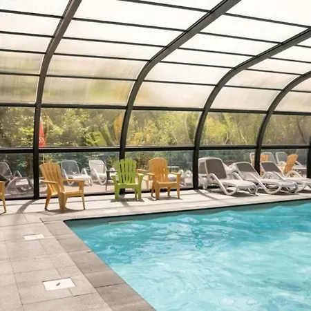 Camping Cosy Avec Cuisine Equipee - Api-1-52-760 *